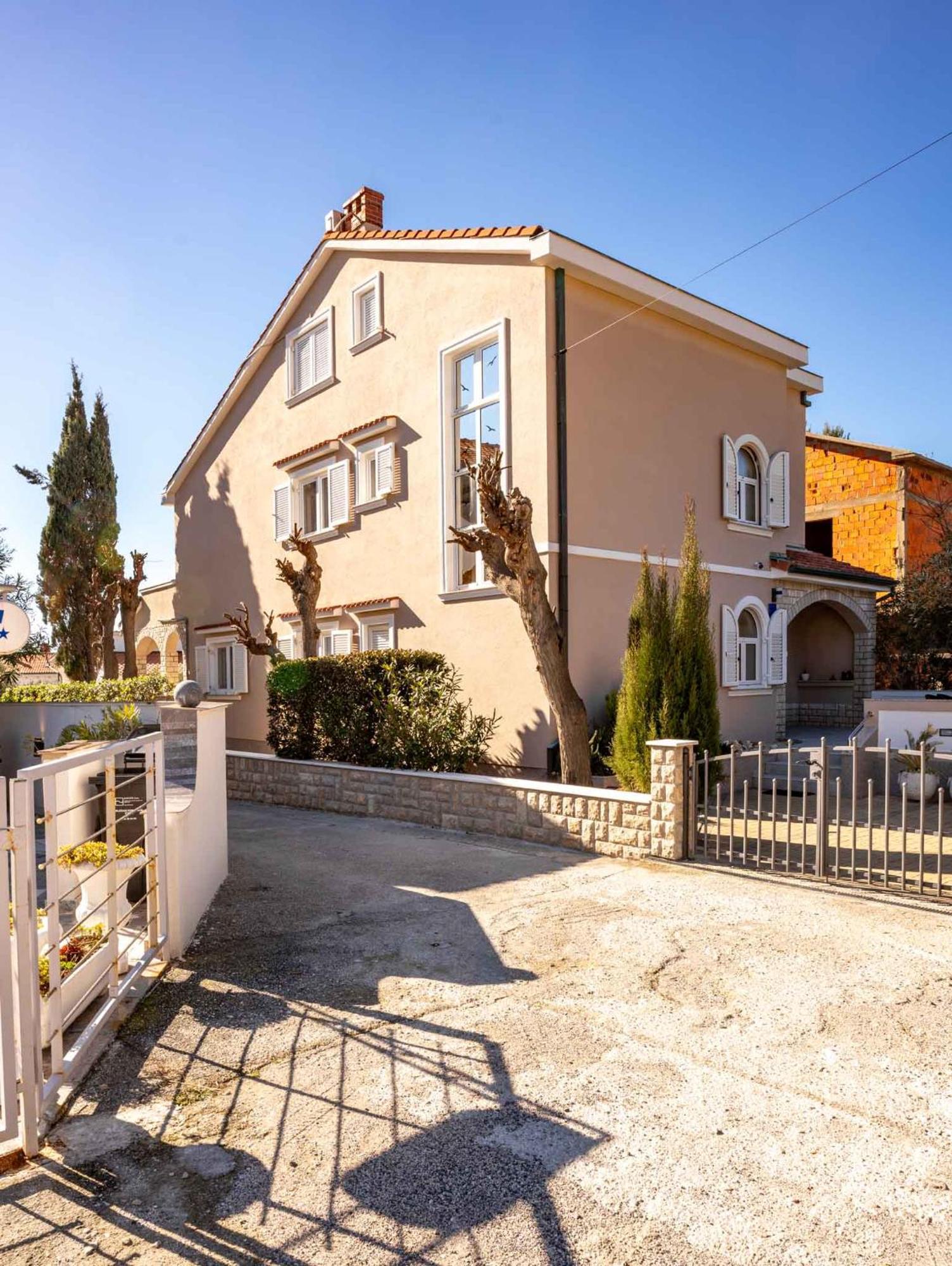 Apartments Casa Barbara Rab Town Exterior photo